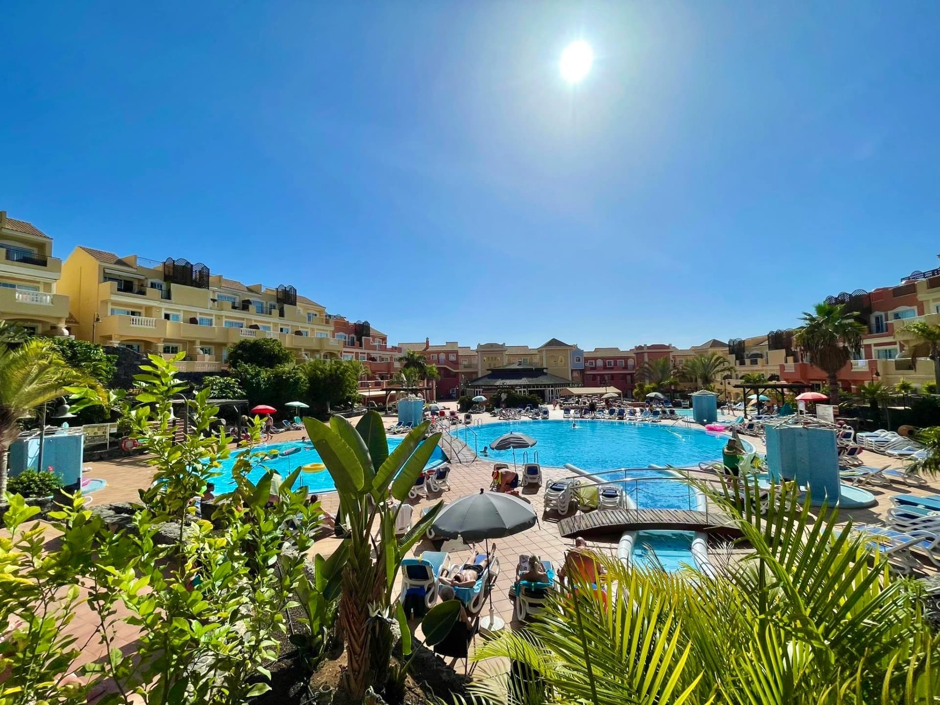 Wyremontowany apartament z wielkim tarasem – Granada Park
